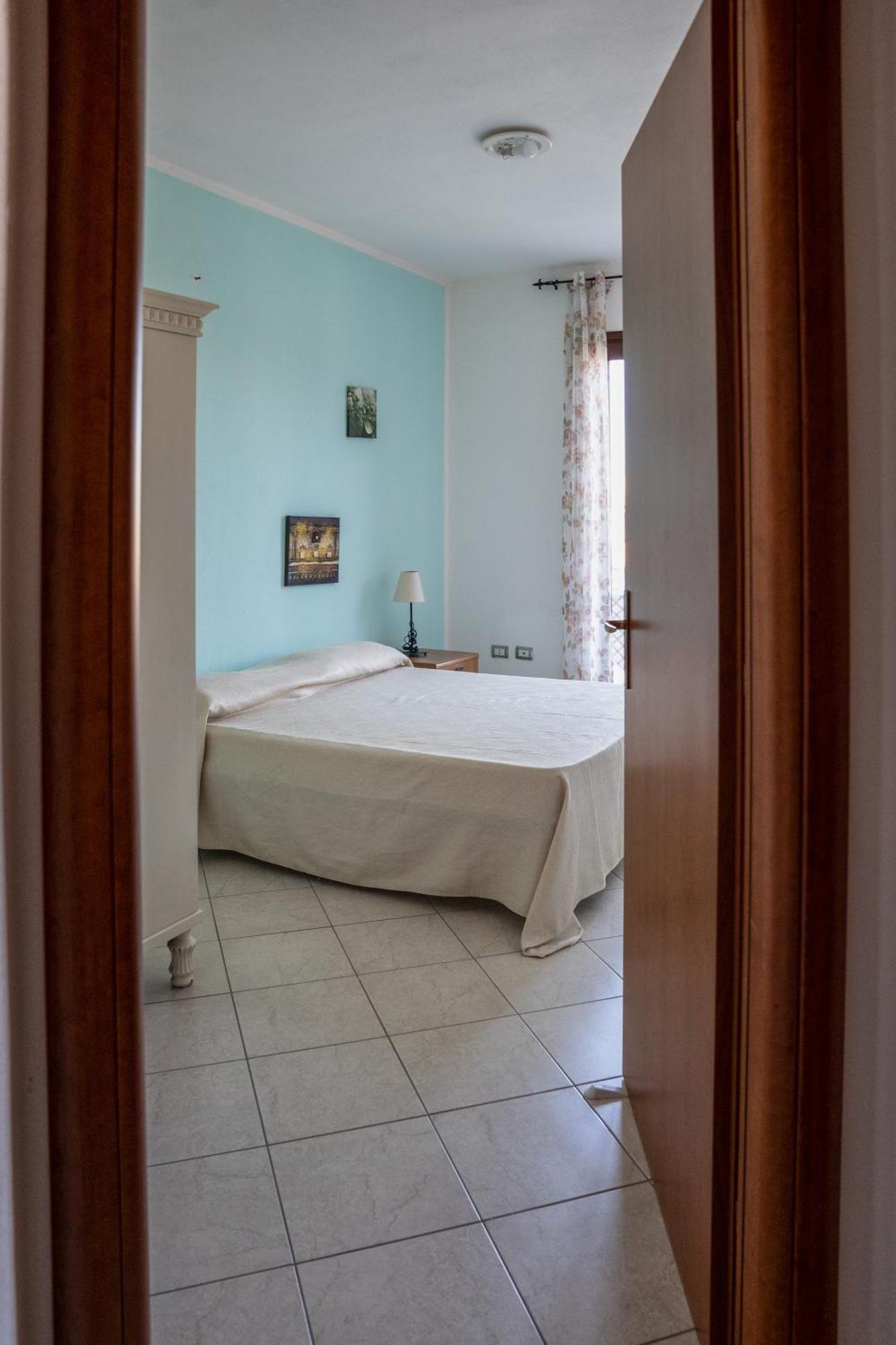 Casa Graziosa Apartment Nurachi Екстериор снимка